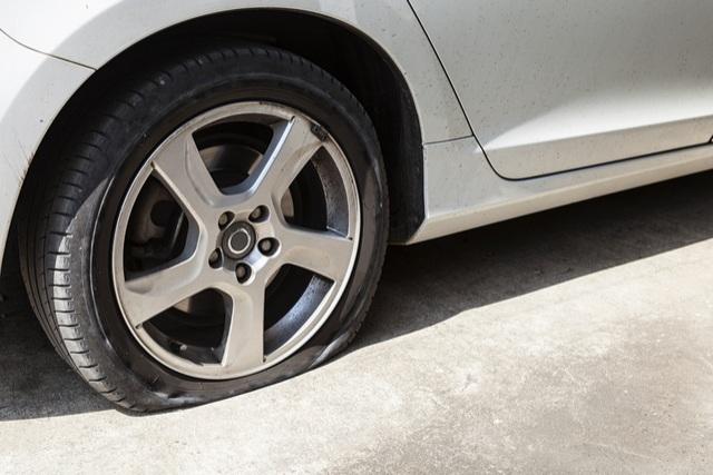 flat tire dangers