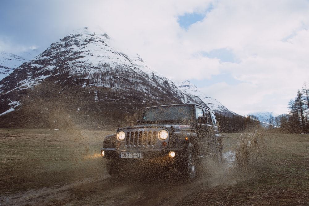 The Best Winch for Jeep Trapped in Rough Terrain