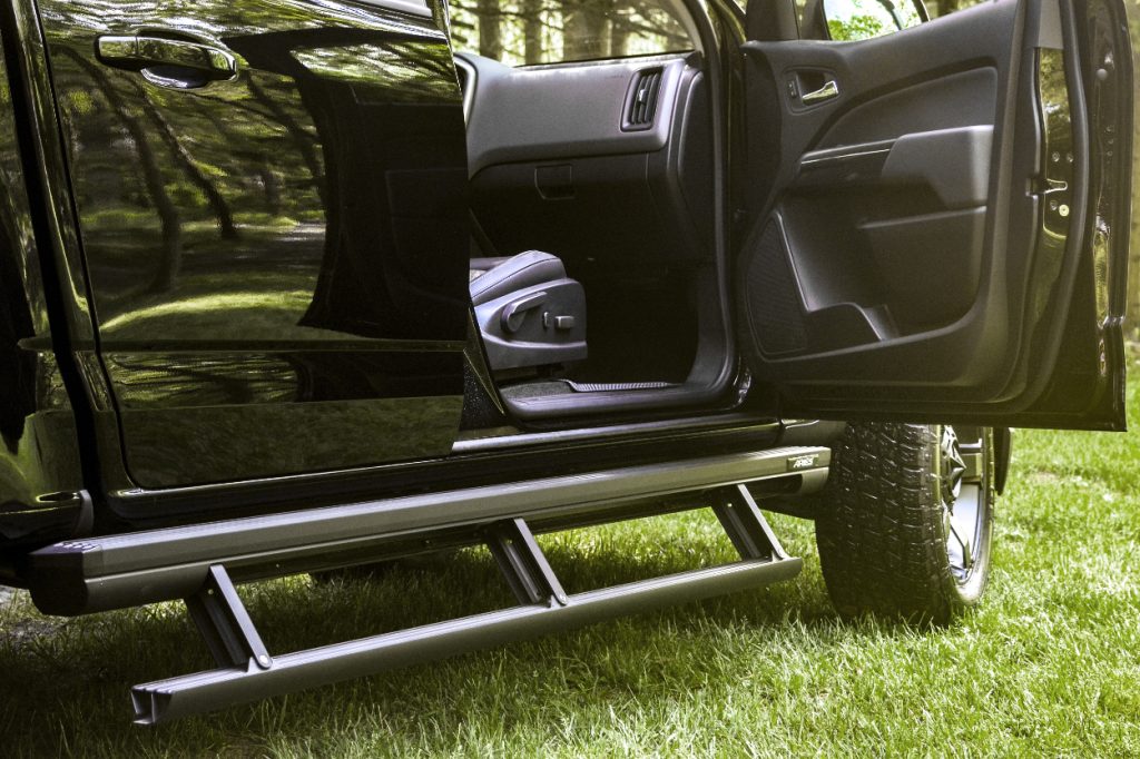 Best Electric Running Boards to Weather all Terrains Towing Less