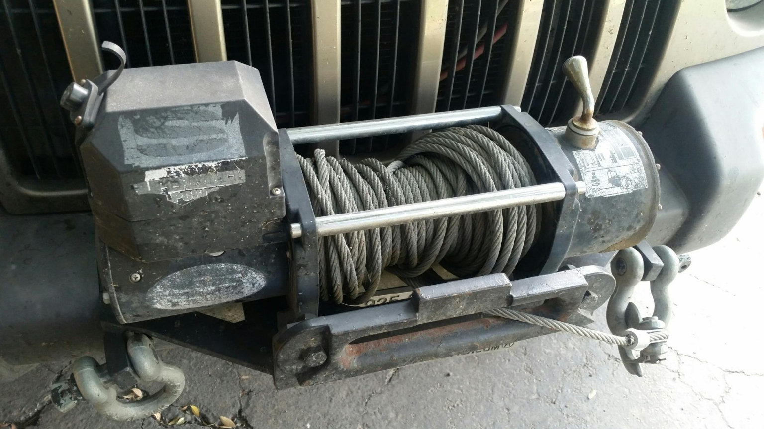 Best Truck Bed Winch for Heavy OffRoad Trucks Towing Less